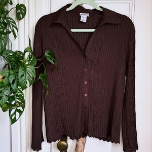 Women’s Medium Textured Button-Up Blouse